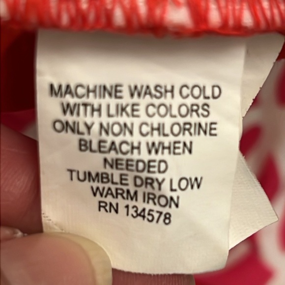 Vineyard Vines ladies shorts - Picture 4 of 4